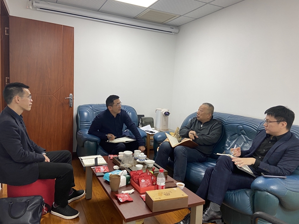 协会召开独董和董秘委员会工作会议